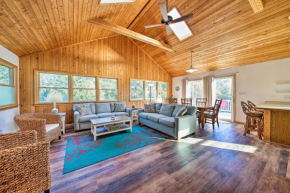 Bright Southern Shores Family Home Less Than 1 Mi to Beach